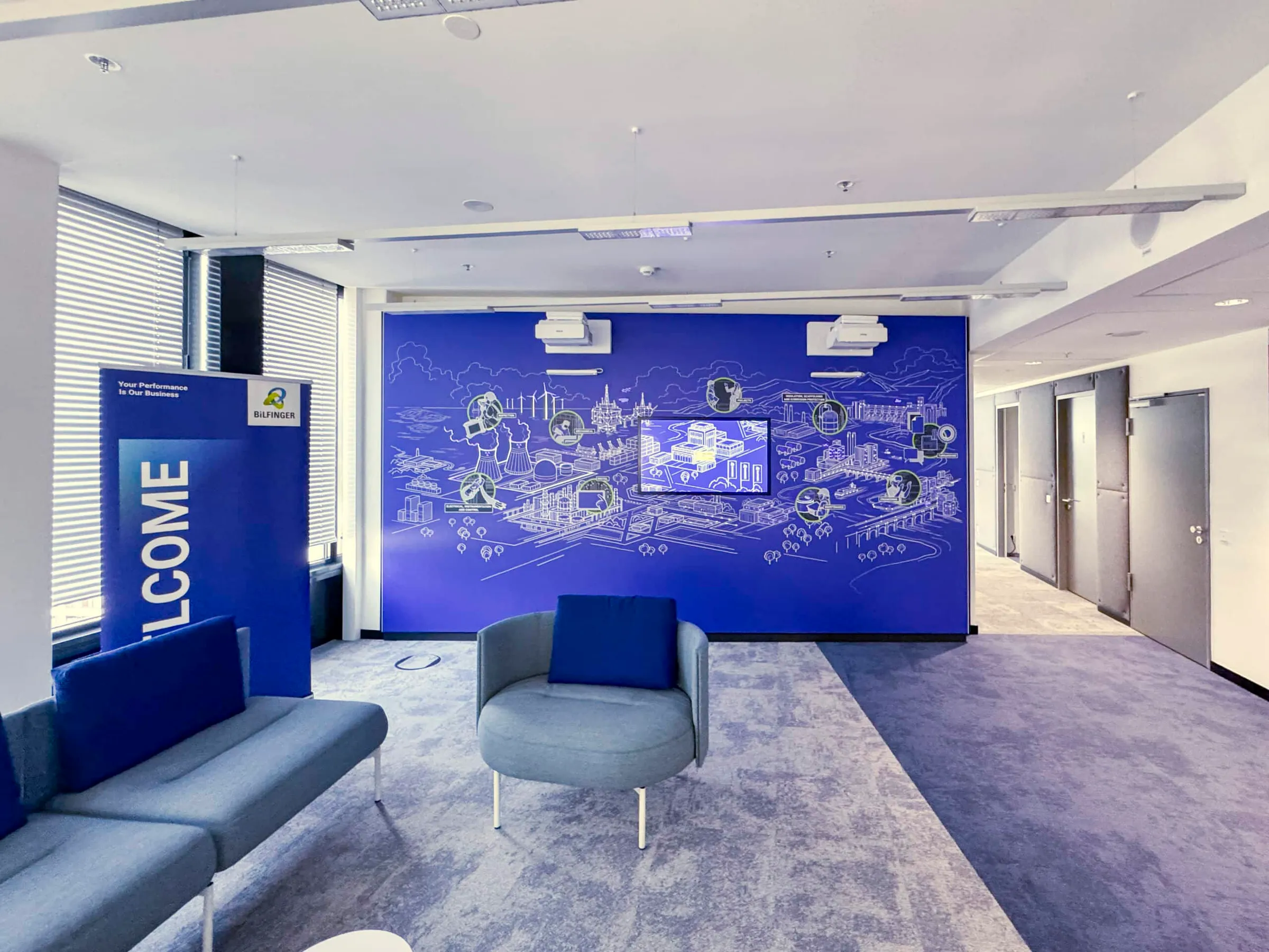 Projection mapping: the printed business areas appear in a vibrant landscape