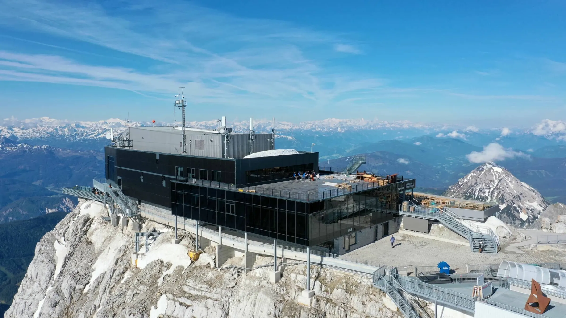 Dachstein Visitor Centre with interactive exhibition on climate change