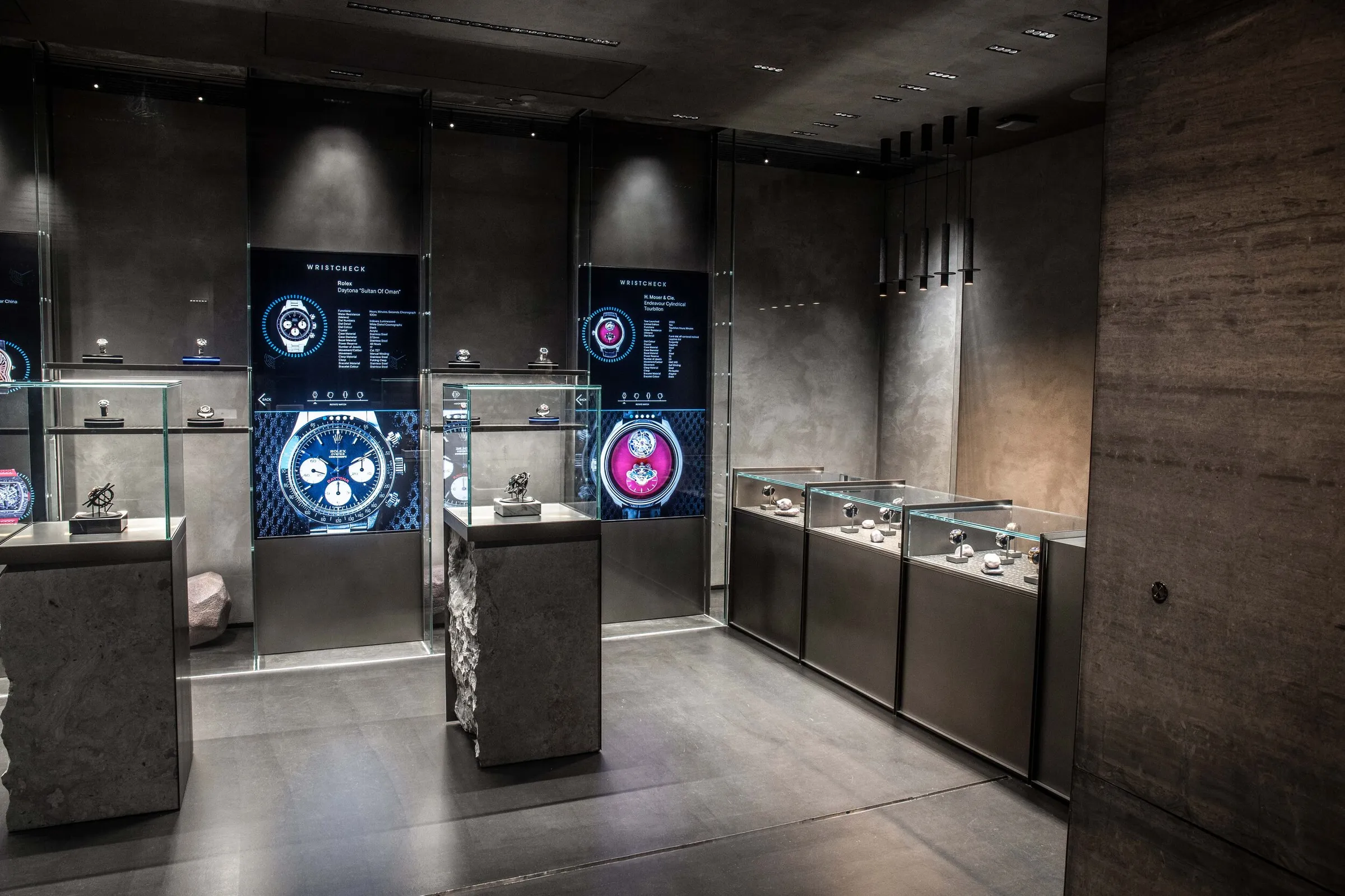 Interactive product demonstration in the industrial showroom